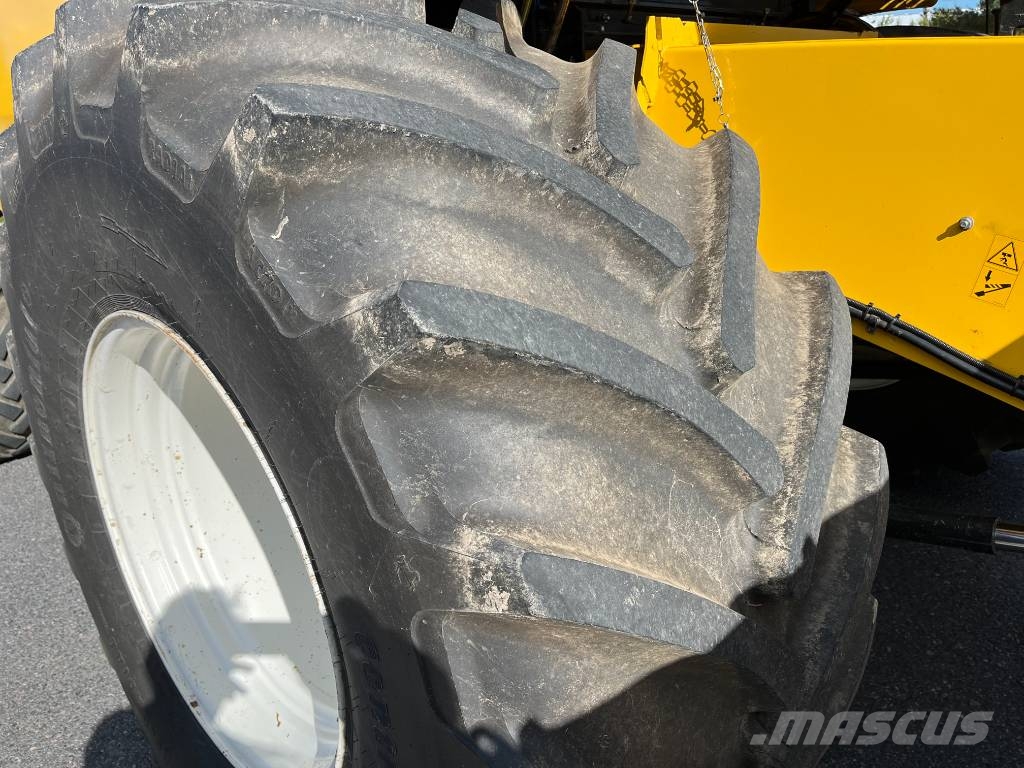 New Holland TC 5050 13´ Myyty Cosechadoras combinadas